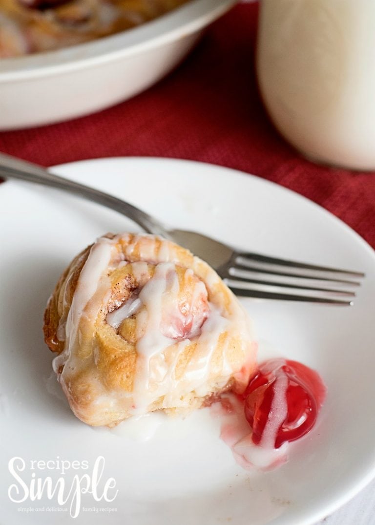 Quick And Easy Cherry Cinnamon Rolls Recipes Simple