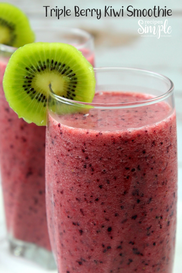 Start your morning with a delicious blend of Kiwi, Strawberries, Raspberries and blueberries for a refreshing treat for a busy day. #berrysmoothies #smoothierecipes #berrykiwismoothie