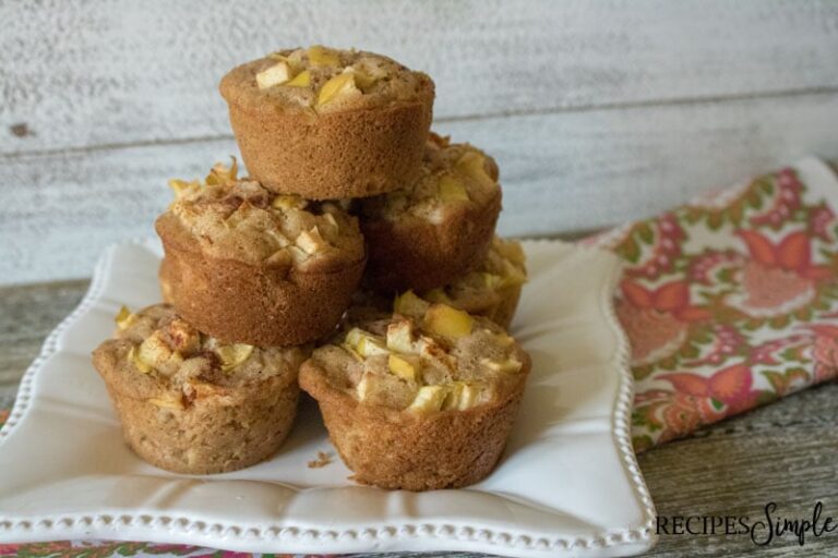 Apple Cinnamon Oatmeal Muffins