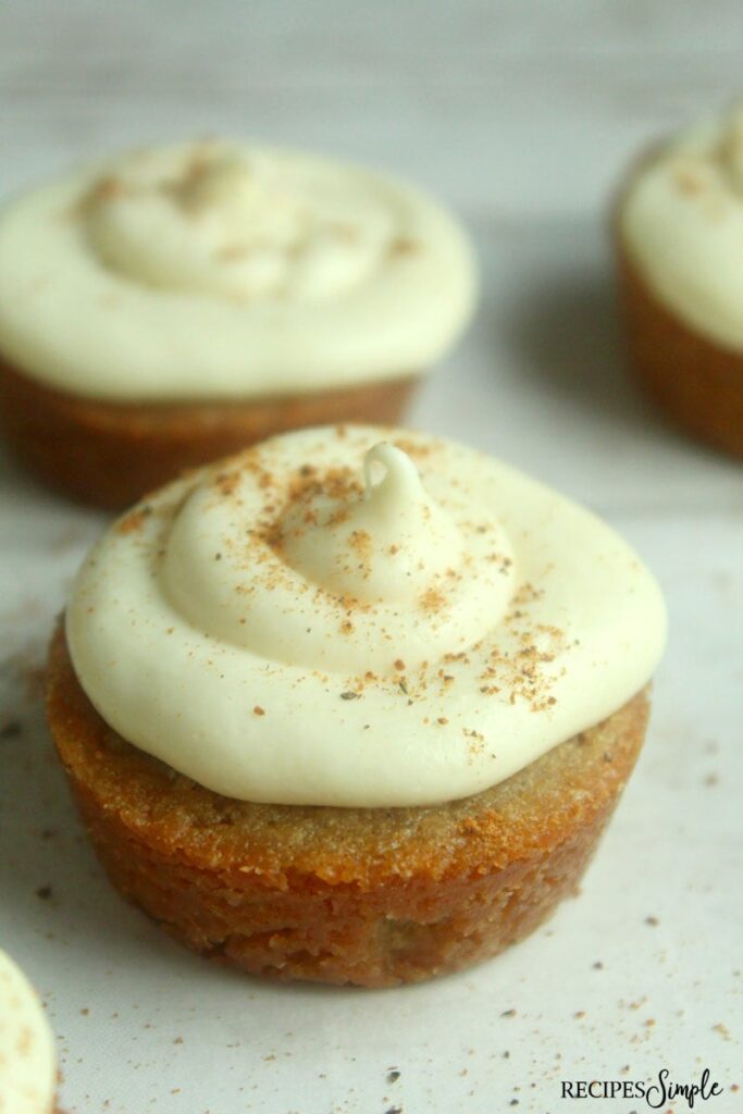 Pumpkin Spice Blondies Bites