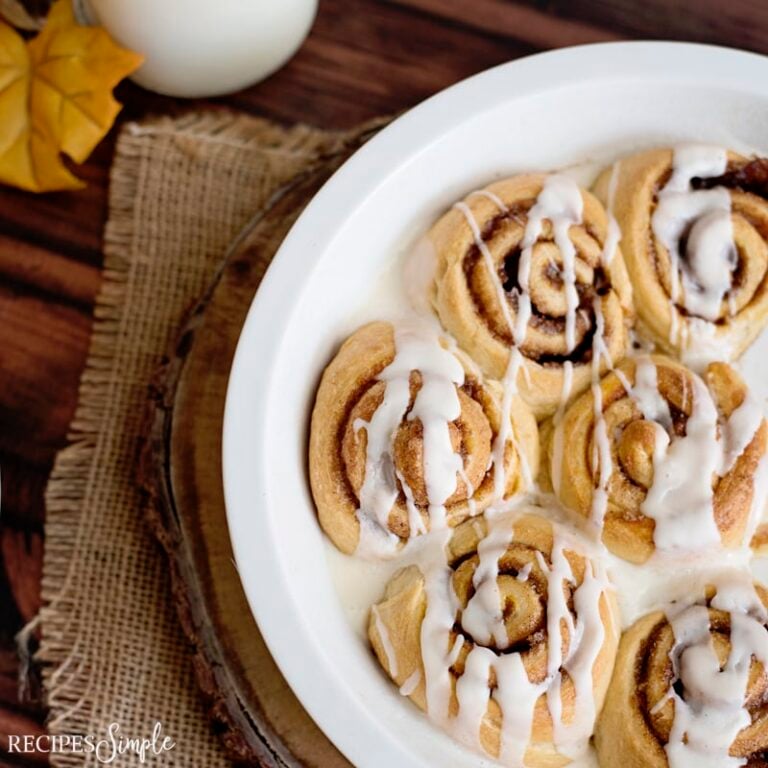 Pumpkin Spice Cinnamon Rolls