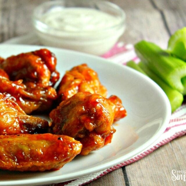 Crispy Oven Baked Hot Wings Recipes Simple