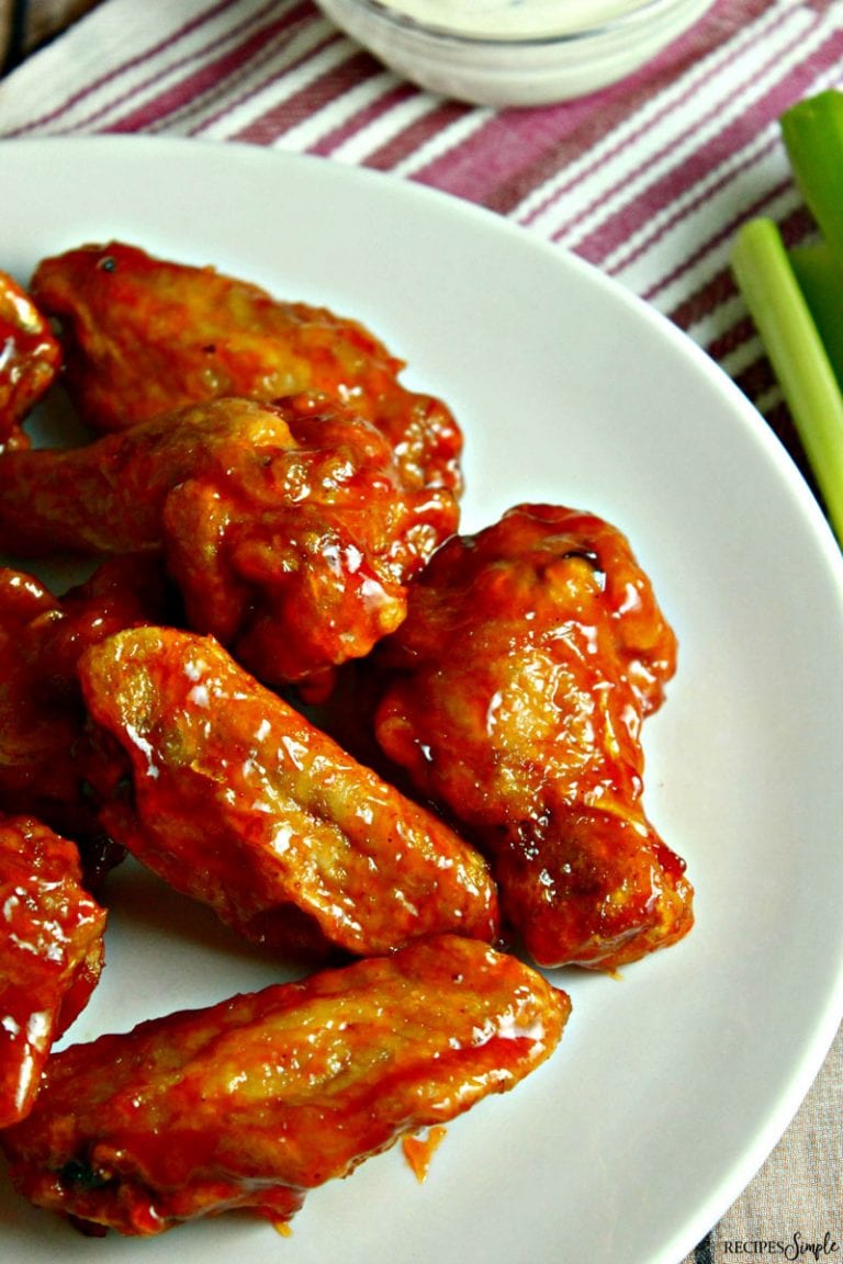 Crispy Oven Baked Hot Wings - Recipes Simple