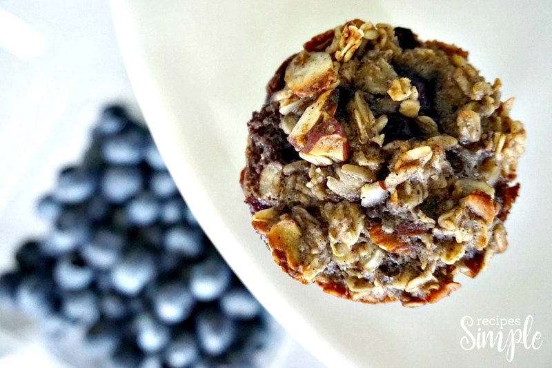 Easy Blueberry Almond Oatmeal Cups