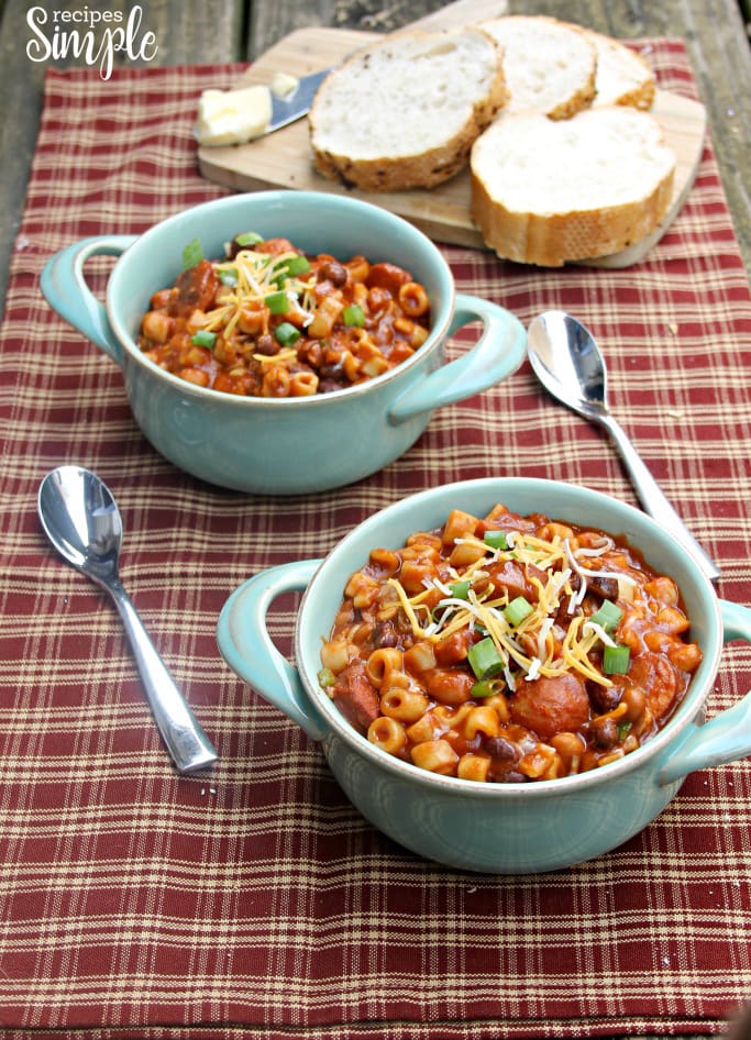 Spicy Slow Cooker Bean Pasta Soup