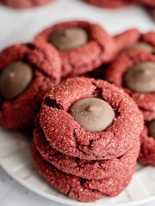 cropped-Red-Velvet-Cake-Mix-Blossom-Cookies.jpg