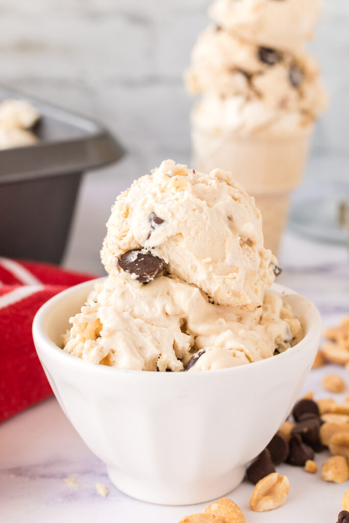Peanut Butter Chocolate Chip Ice Cream Recipes Simple